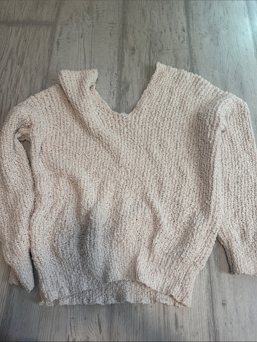 Women's Cream Chunky V-Neck Sweater